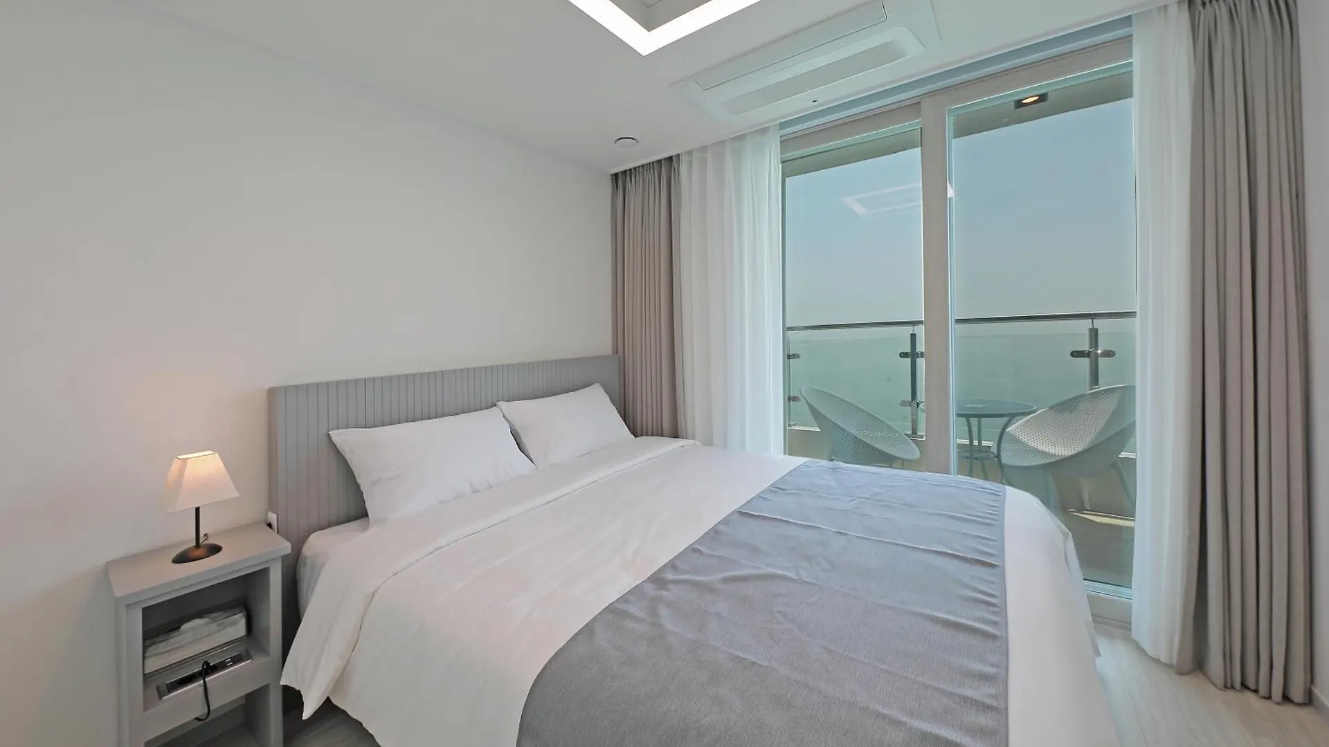 Elmomento Songdo Apartment Busan