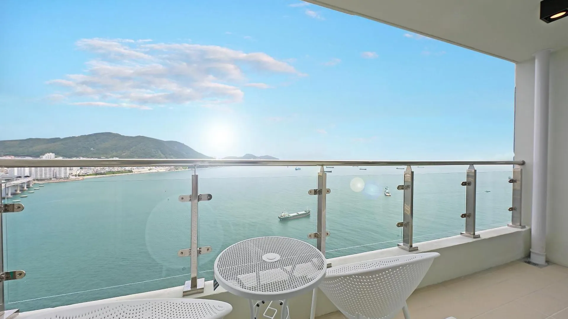 Elmomento Songdo Apartment Busan