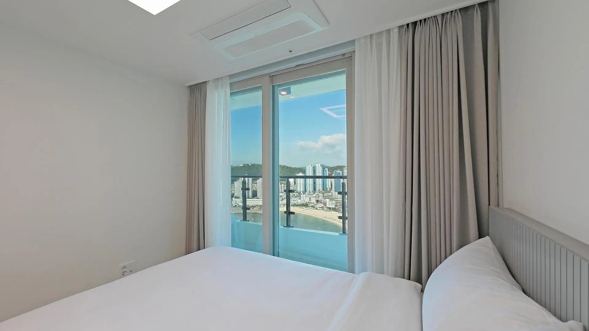 Elmomento Songdo Apartment Busan