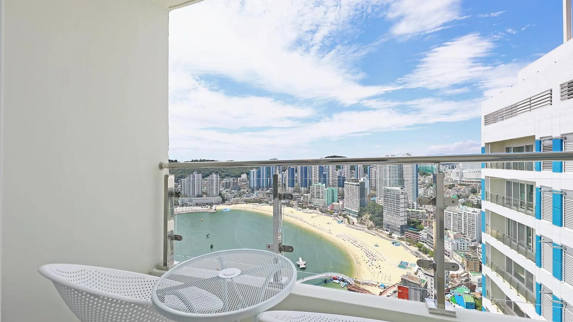 Elmomento Songdo Apartment Busan
