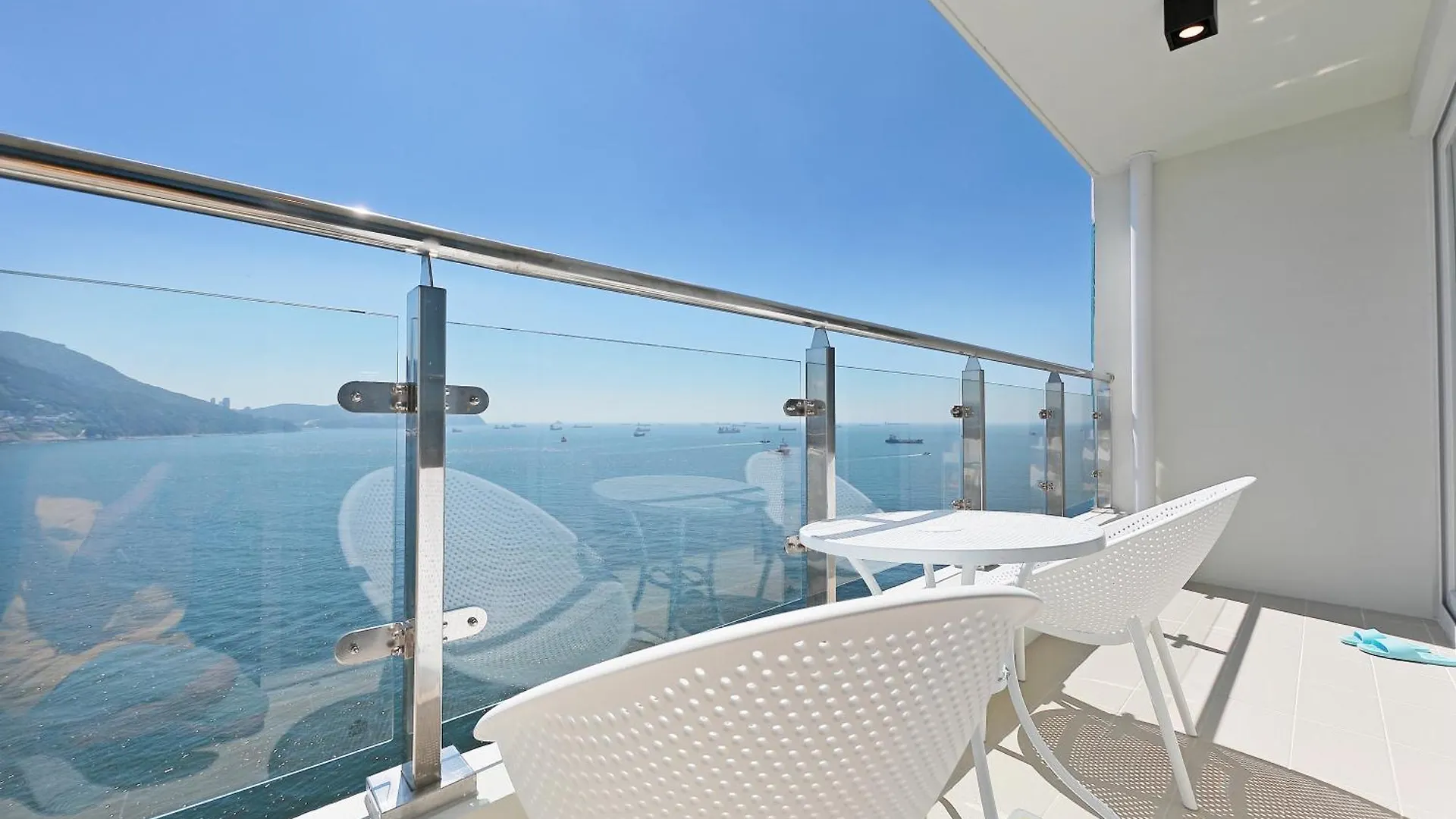 Elmomento Songdo Apartment Busan