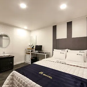  Motel Prince Motel