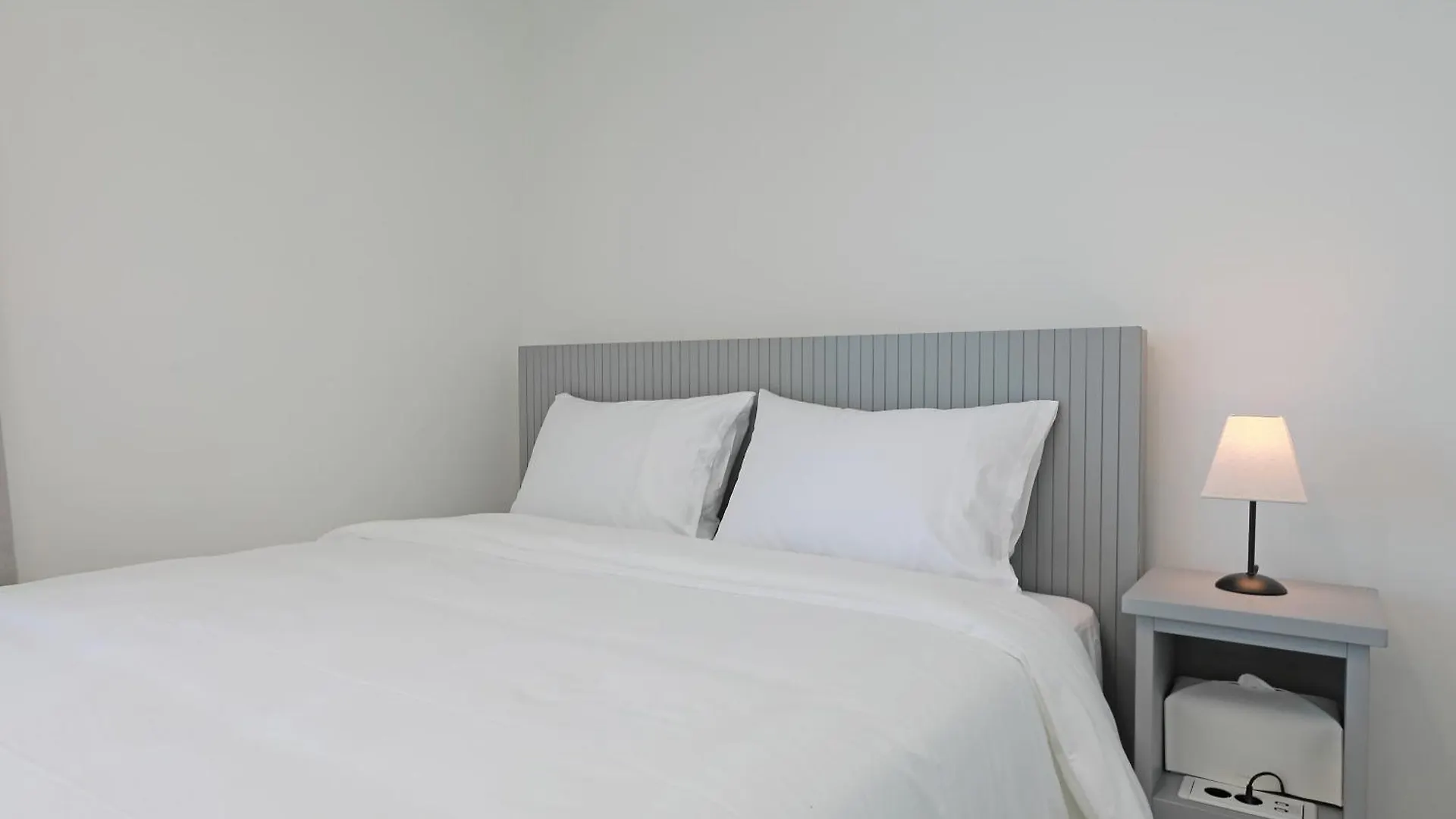 Elmomento Songdo Apartment Busan 0*,  South Korea